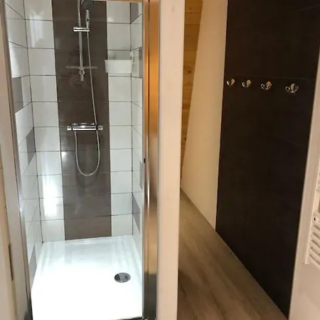 Chalet, 8 Personnes - L'oustal Saint-Jacques-des-Blats